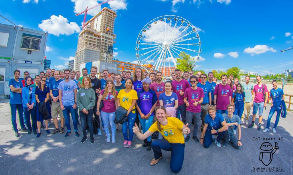 This image has an empty alt attribute; its file name is cropped-Group_Foto_mop_IMGP9456-2-2-1024x614.jpg